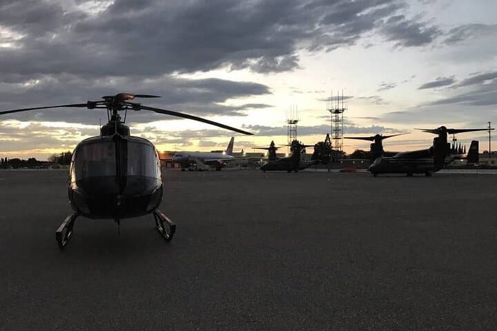 Sunset Helicopter Tour Over Los Angeles: 1-Hour Private Romantic Flight photo 2