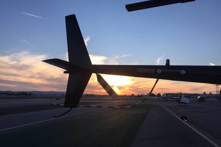 Sunset Helicopter Tour Over Los Angeles: 1-Hour Private Romantic Flight photo 3