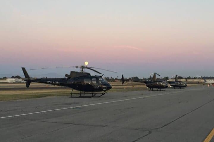 Sunset Helicopter Tour Over Los Angeles: 1-Hour Private Romantic Flight photo 4
