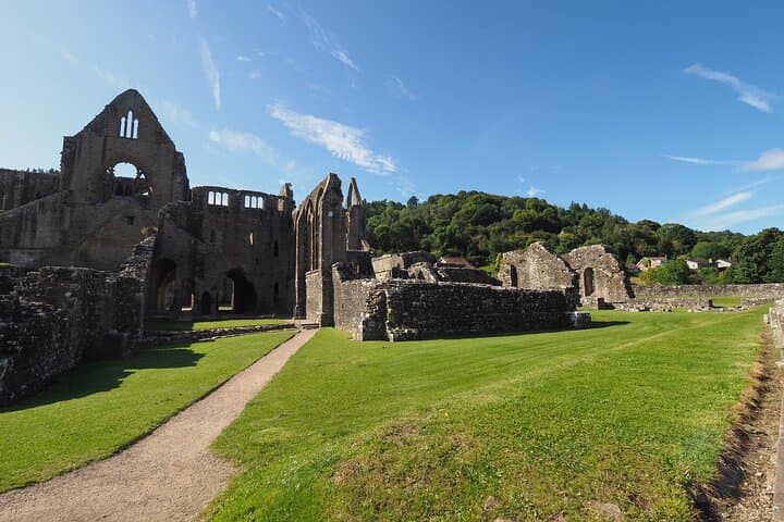 Private Full-Day Bardic Journey from Cardiff: Caerphilly, Tintern & Chepstow photo 2