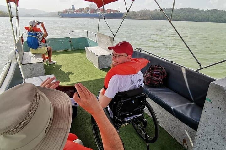 Gamboa Primate Adventure: Private Half-Day Boat Tour on Gatun Lake photo 6