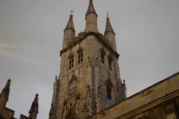 Haunted Pubs of Old London: Small-Group Walking Tour Through Smithfield & Fleet Street photo 2