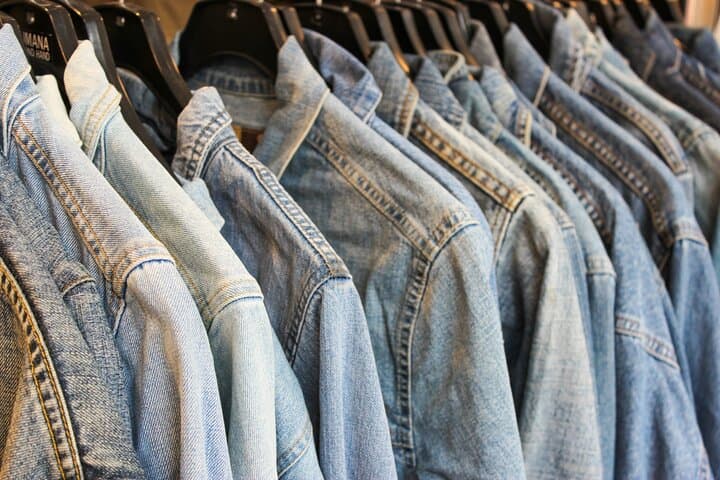 Thrifting Stockholm: 3-Hour Guided Second-Hand Shopping Tour in Södermalm