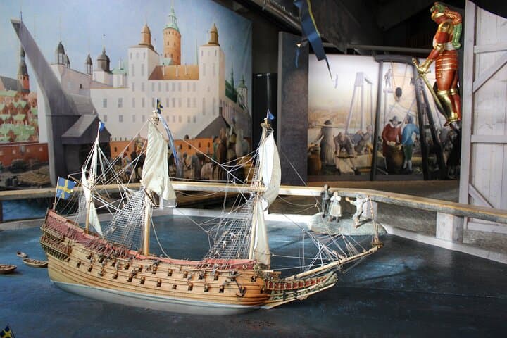 Stockholm Essentials: City Hall, Gamla Stan & Vasa Museum Guided Tour photo 5