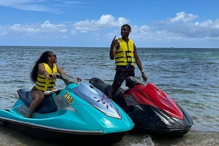 JetCar Ocean Drive: 60 mph Jet Car Experience in Montego Bay photo 4