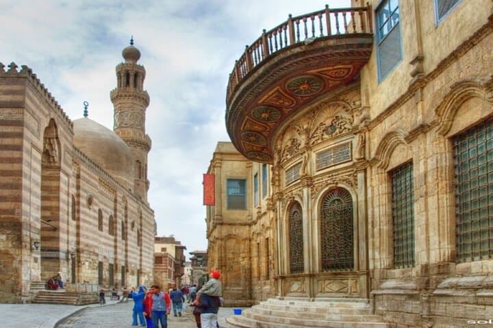 El Moez Street & Cairo Tower: Private Evening Tour of Historic Cairo photo 4