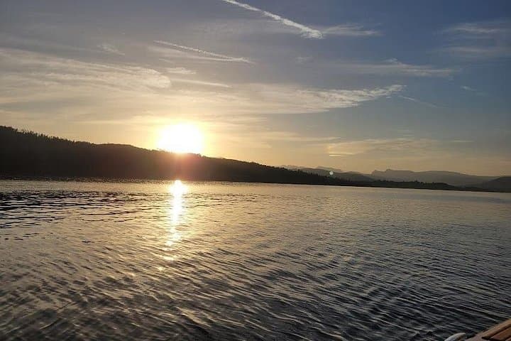 Private Sail and Dine on Lake Windermere — 3-Hour Ploughman's Yacht Charter photo 4