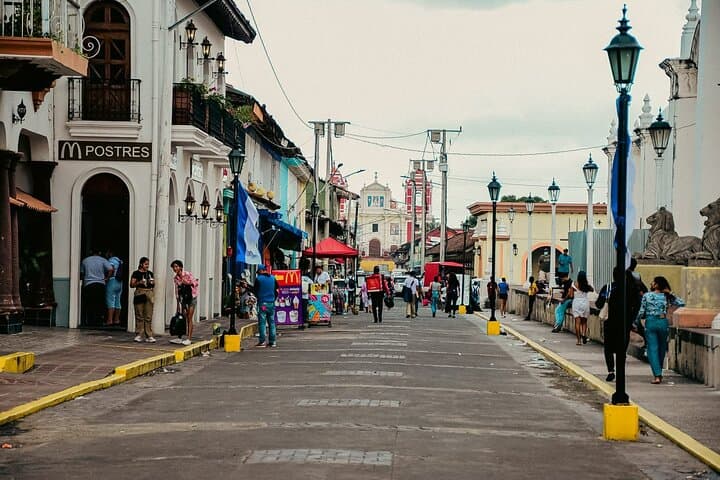 Explore Nicaragua’s Colonial Heritage and Volcanic Wonders in One Day photo 4