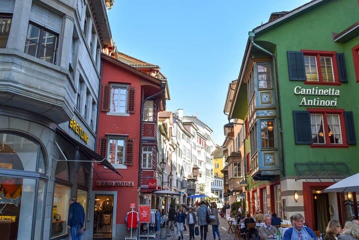 Strolling Zurich Old Town: A 3‑Hour Private Walking Tour of Churches, Lake Views, and Historic Alleys photo 6