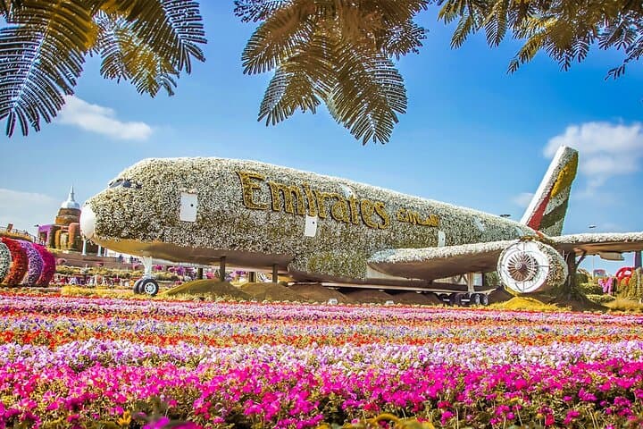 Dubai Miracle Garden with Transfer: Seasonal Flower Display & Visitor Guide photo 2