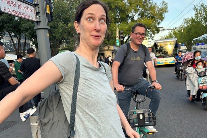 Private Beijing Bike Tour: Night Highlights & Hutong Ride photo 5