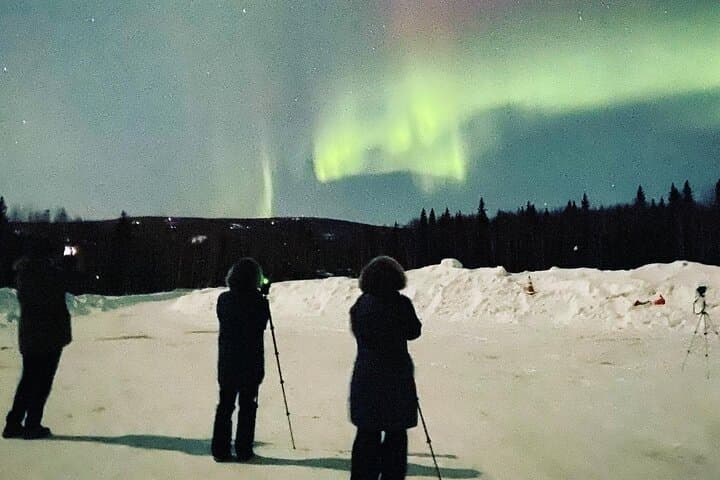 Fairbanks -20°F Cold-Rated Rental Package: Parka, Snowpants, Boots & Gloves for Aurora Chasing photo 3