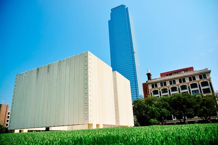 Walking Dallas: Dealey Plaza, JFK Sites & Founder's Cabin Tour photo 6