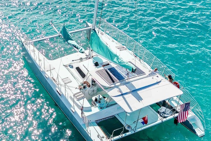 Waikiki Private Catamaran Charter: Snorkel, Swim & Sail from Ala Wai