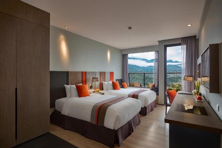 Luxury Sapa Tour 2D1N: 5-Star Hotel or Ecolodge Trek to Hill-Tribe Villages