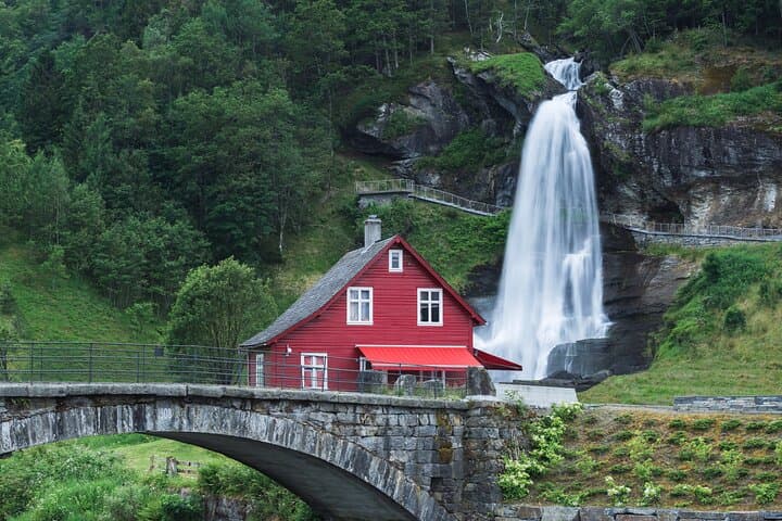 Bergen Private Waterfalls and Wonders Tour — Hardanger & Vøringfossen Day Trip photo 1