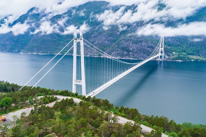 Bergen Private Waterfalls and Wonders Tour — Hardanger & Vøringfossen Day Trip photo 3