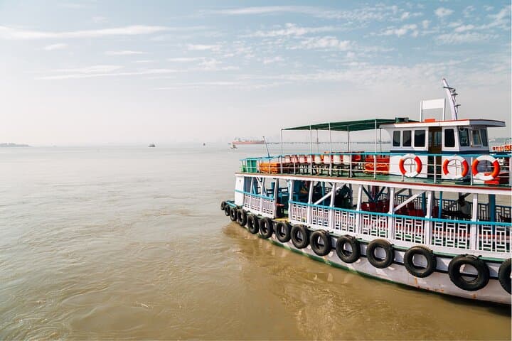 Elephanta Caves Guided Half-Day: Ferry, Toy Train & Shiva Reliefs photo 3