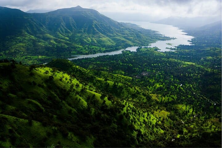 Full-Day Pawna, Lohagad and Lonavala Tour from Mumbai: Forts, Caves & Lake Views