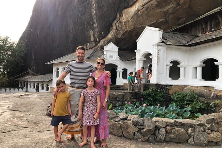7-Day Private Sri Lanka Round Tour: Culture, Tea Country & Wildlife photo 2