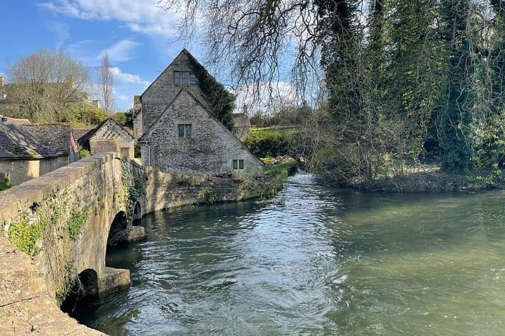 Cotswolds Full-Day Tour from Birmingham: Burford, Bibury & Bourton-on-the-Water photo 3
