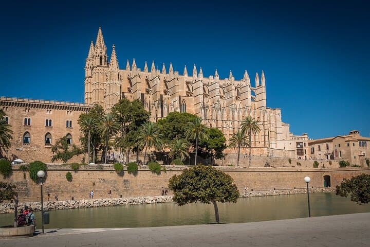 Palma de Mallorca Cathedral Private Walking Tour: Gothic Masterpiece & Old Town Secrets photo 6