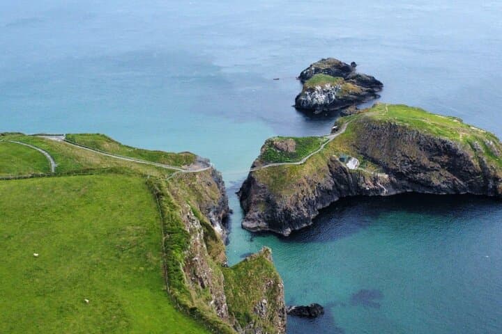 Causeway Coast Private Day Tour from Belfast: Giant's Causeway, Dark Hedges & Dunluce Castle photo 3