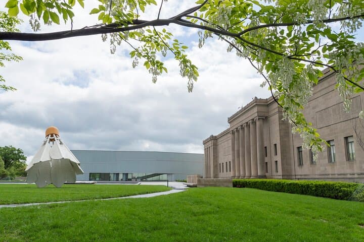 Private Art, Nature & Legacy Walking Tour in Kansas City — Nelson-Atkins & Mill Creek Park photo 3
