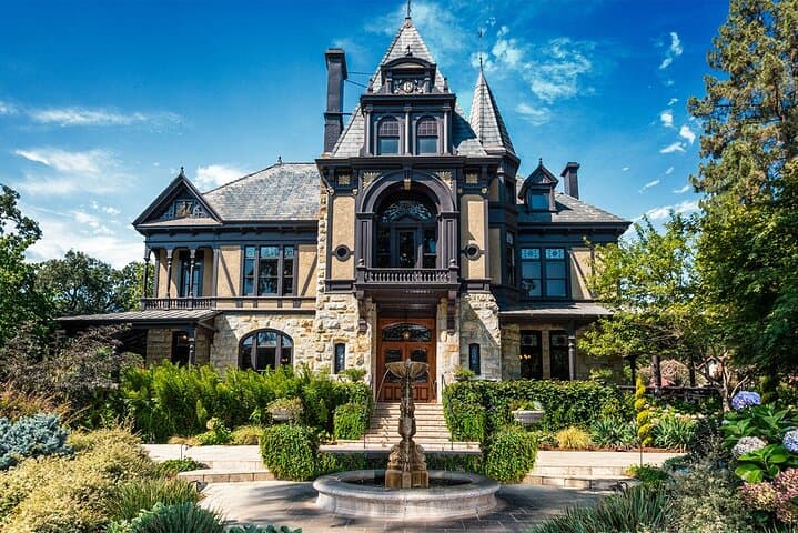 Private Napa Valley Wine Tour for Up to 6 Guests — Custom Winery Itinerary photo 2
