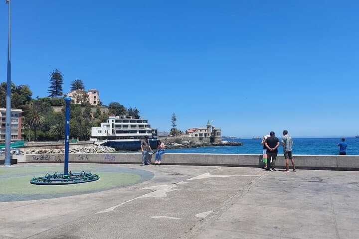 Valparaiso & Viña del Mar Day Trip from Santiago — Hills, Beaches & Neruda House photo 4