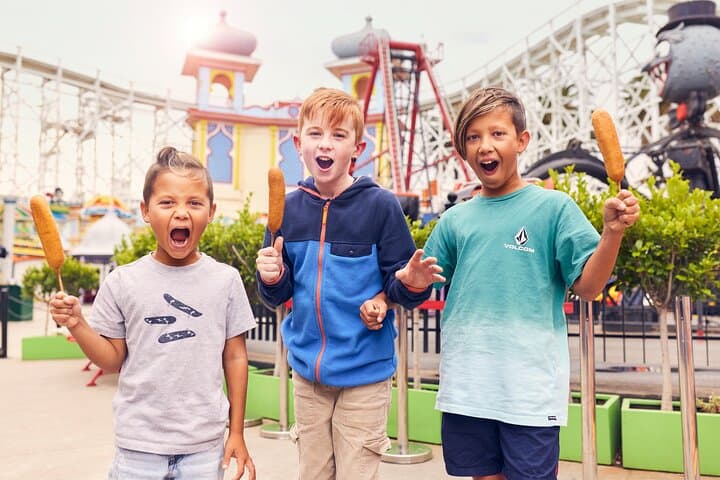 Luna Park St Kilda: General Entry with Unlimited Rides in Melbourne