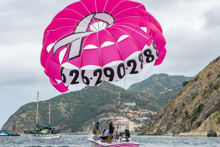 800-Foot Parasailing Over Avalon Bay — Catalina Island Flight photo 2