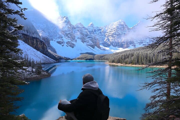 Banff National Park Day Tour from Calgary: Moraine Lake, Lake Louise & Johnston Canyon