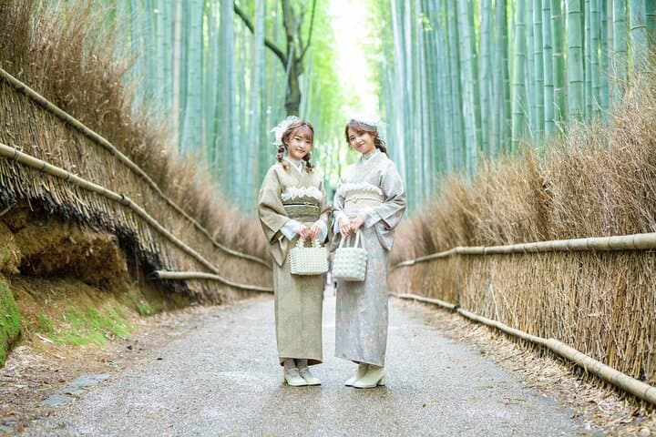 Kimono Rental & Self-Guided Arashiyama Walk — Bamboo Grove, Togetsukyo, Kimono Forest photo 4