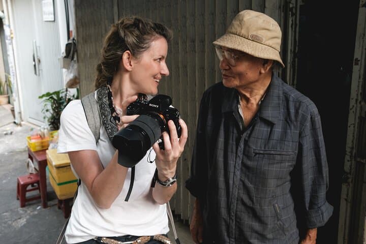 Sunset Street Photography Tour in Saigon — Private Walk Through Old and New photo 3