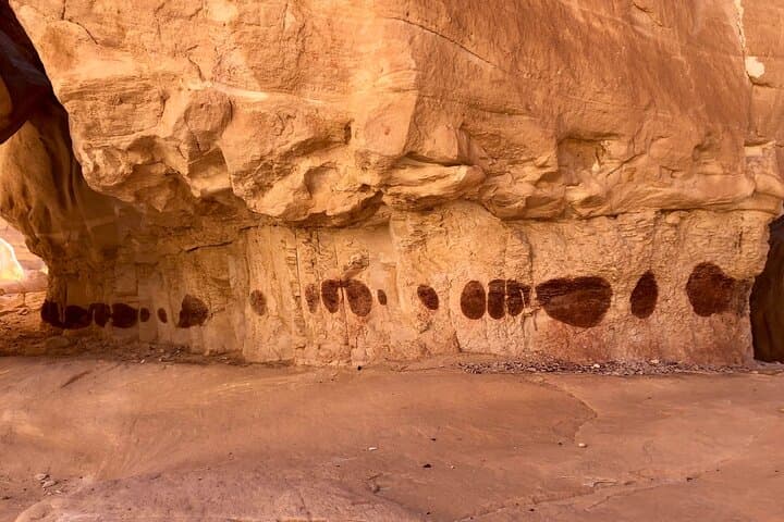 Sinai Colored Canyon & Wishwashi: 2-Day Hiking and Canyoning Adventure photo 5