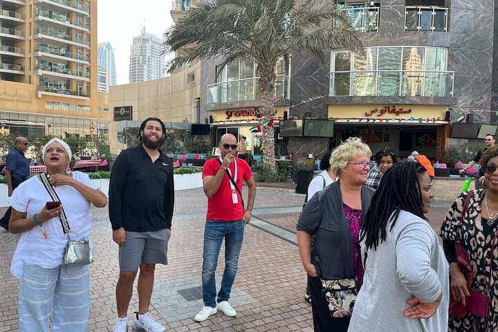Essential Abu Dhabi City Tour: Sheikh Zayed, Louvre & Corniche in 5 Hours photo 3