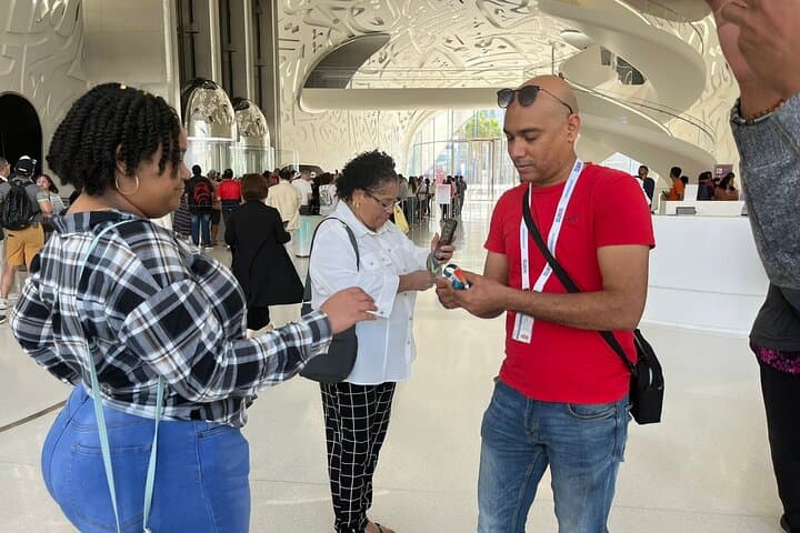 Essential Abu Dhabi City Tour: Sheikh Zayed, Louvre & Corniche in 5 Hours photo 5
