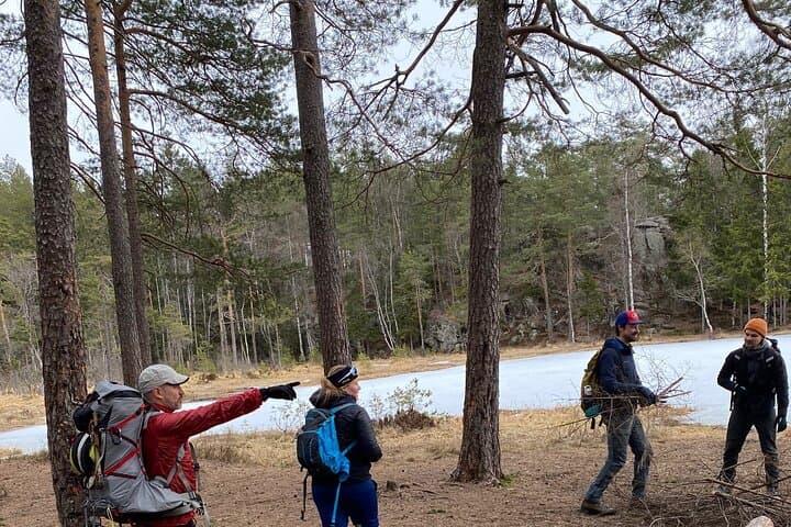 Winter Hike to Tryvannstua: Oslo Skogshytte Cabin Experience photo 4