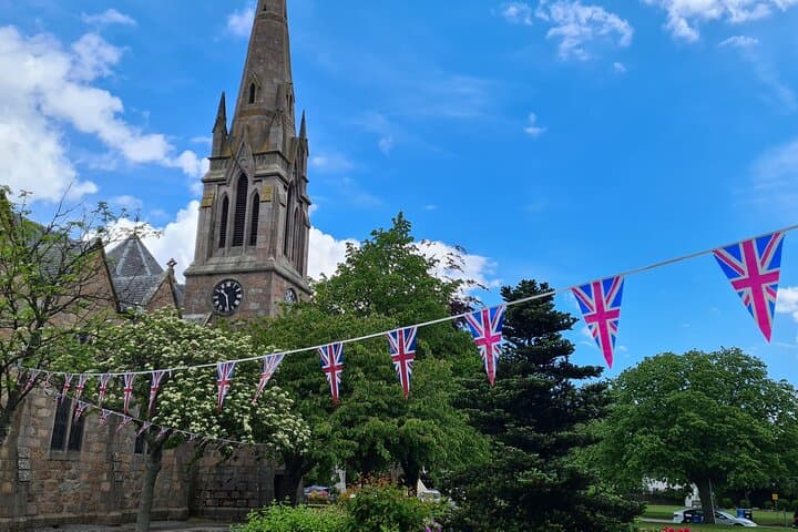 Balmoral & Royal Deeside Day Tour — Ballater, Cambus O' May & Tomnaverie photo 3