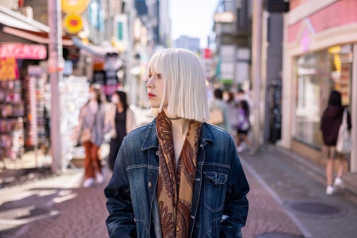 Tokyo Romantic Walking Tour: Private 3-Hour Couples Experience photo 5