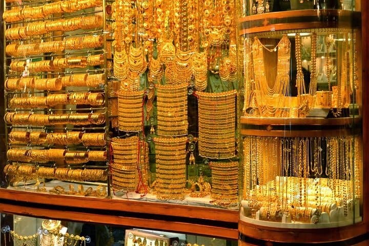 Aladdin Walking Tour in Dubai: Old Dubai Souks, Al Fahidi & Creek Experience photo 5