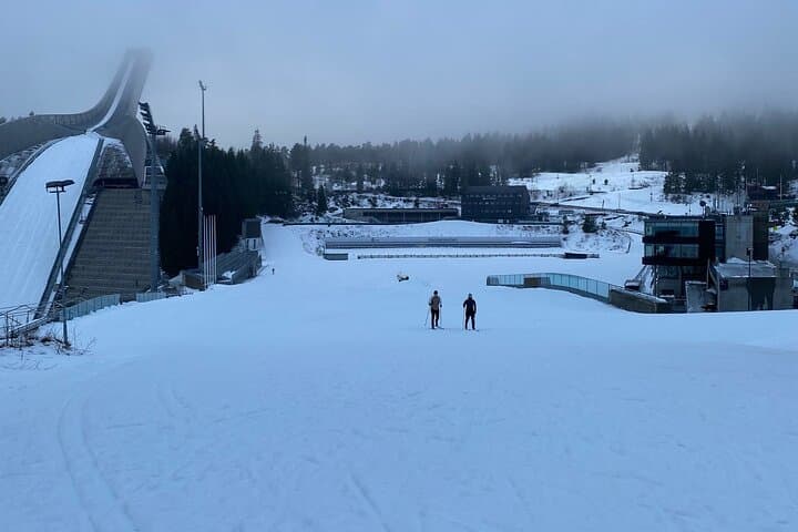 Holmenkollen Cross-Country Ski Lesson and Fireside Kos at Øvresetertjern photo 6