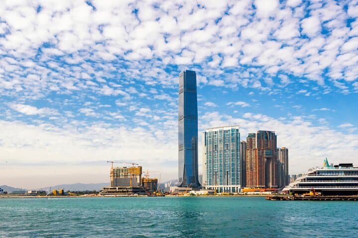 Romantic Walking Tour in Hong Kong: Tsim Sha Tsui Promenade to Sky100 photo 4