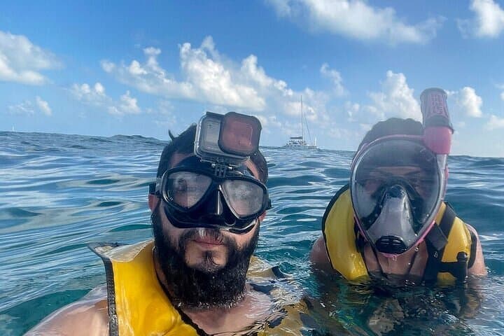 Catamaran Beach Club & Isla Mujeres Day Trip from Cancún photo 5