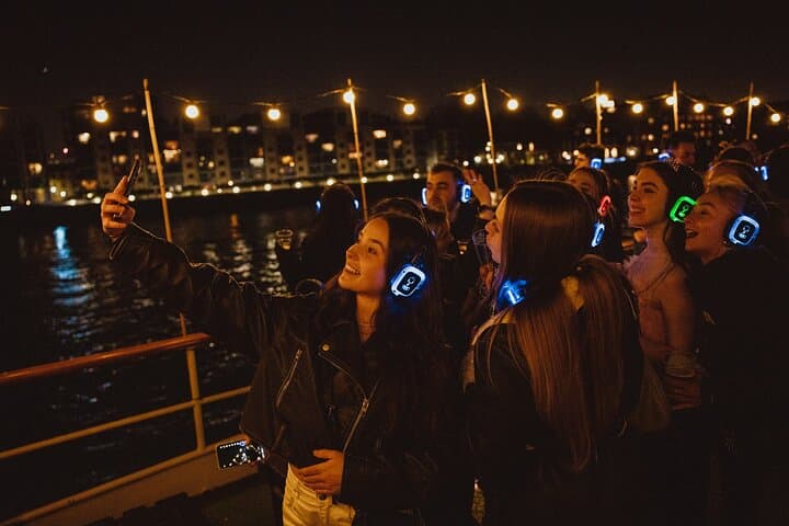 Silent Disco Thames Boat Party: Dance Under London's Night Lights photo 2