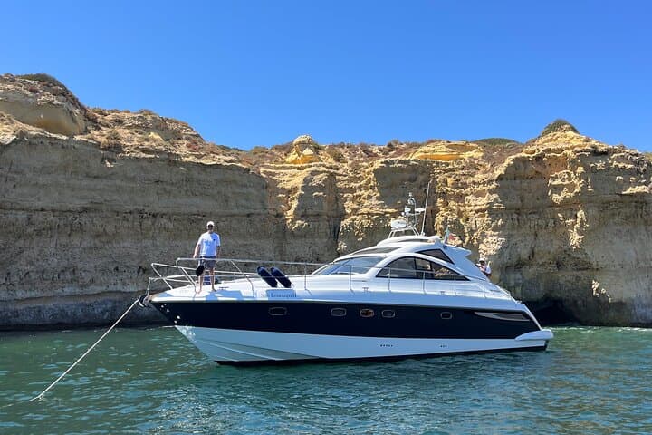 Private Luxury Yacht Charter from Vilamoura — 3-Hour Algarve Coast Cruise with Crew photo 3