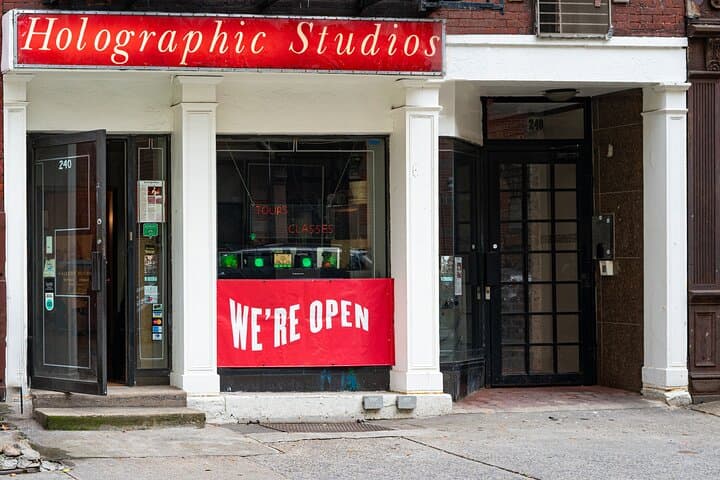 Inside Dr. Laser's Holographic Studios: A Hands-On Tour of NYC’s Original Laser Lab