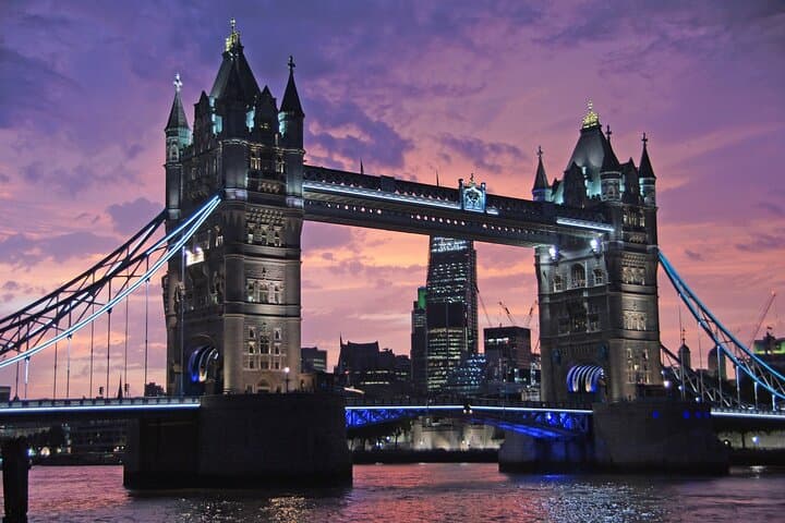 Private Panoramic London Night Tour — Big Ben to Tower Bridge After Dark
