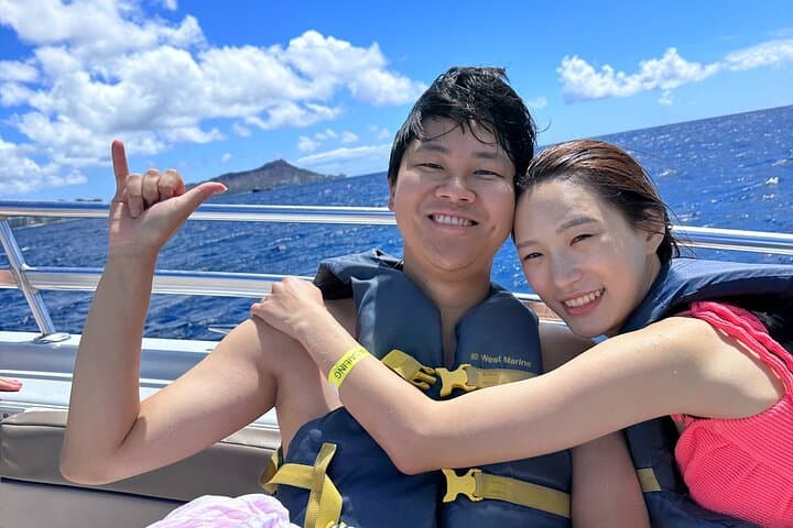Parasailing Over Waikiki: Diamond Head Aerial Views & Boat Launch photo 6